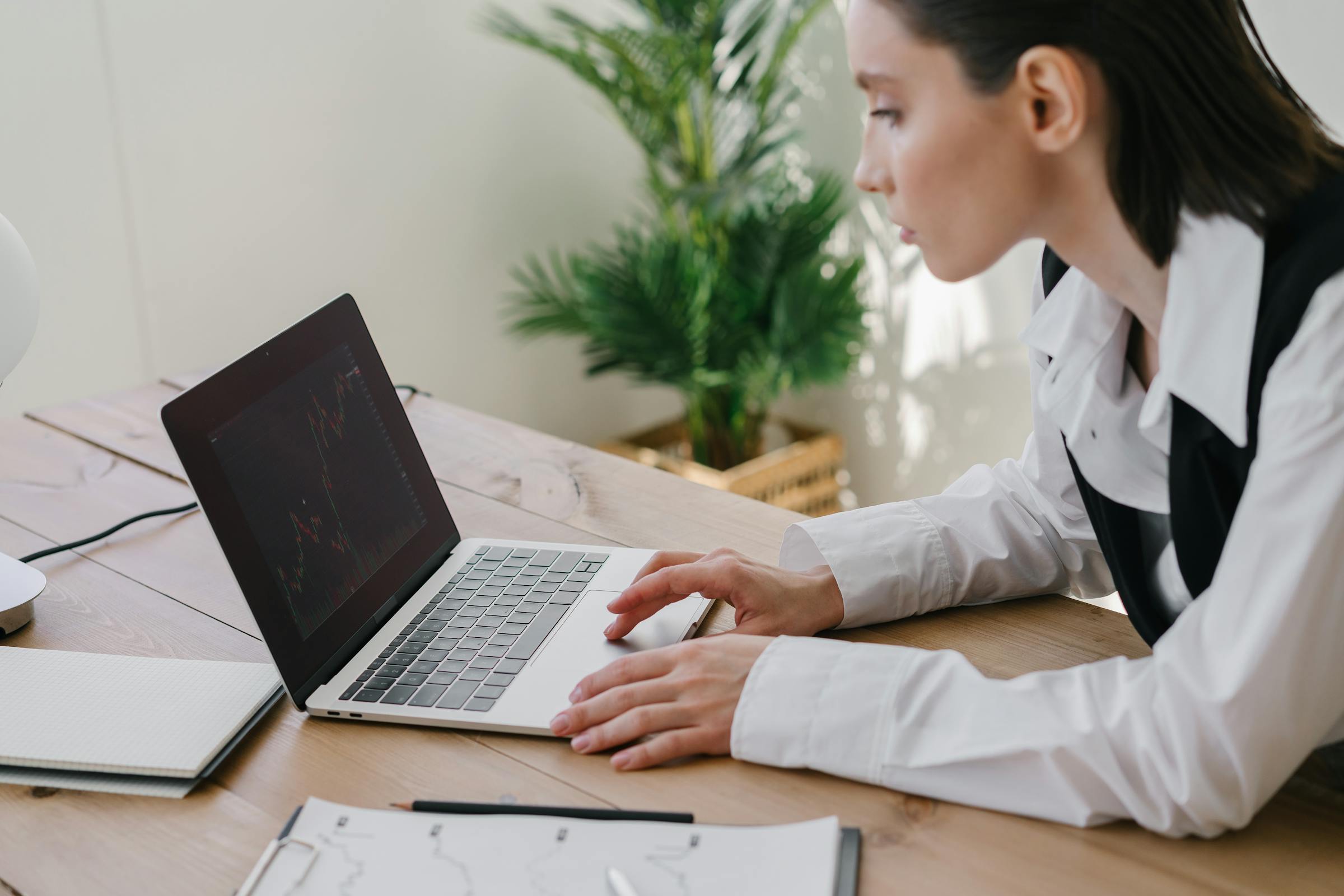 Unlocking High-Demand Careers: Your Ultimate Guide to Navigating the Job Market 2025 - How to Get a Better Job Quickly: Your Full Roadmap to Success